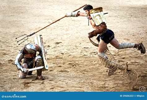 naked gladiators|Vidéos porno gratuites Gladiateur